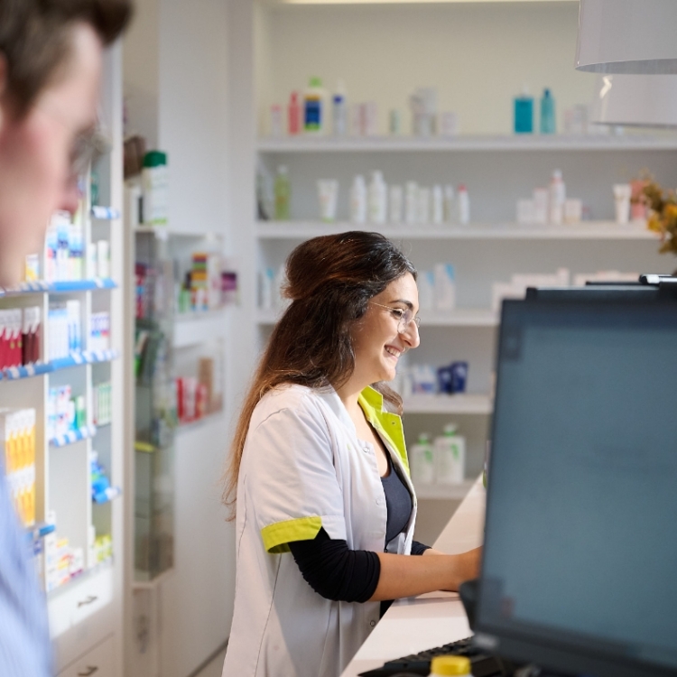 Suzanna in de apotheek